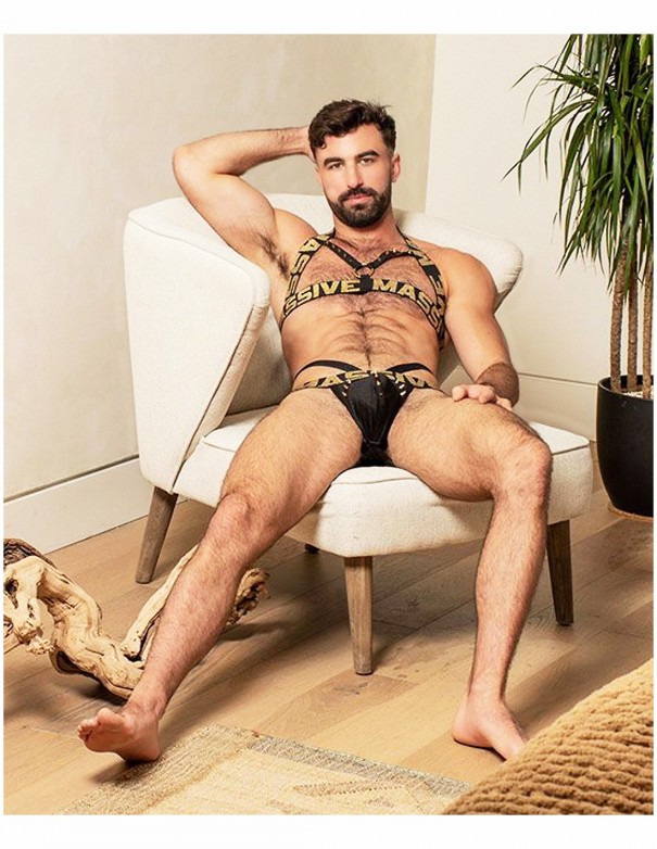MASSIVE Stud Jock